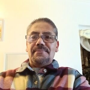 Meet your Posher, Carlos